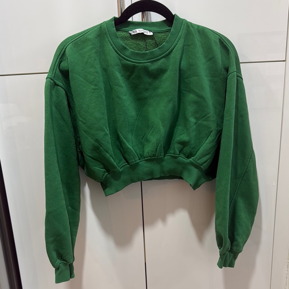 Zara Green Oversized Cropped Sweatshirt